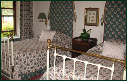 The Green bedroom at 3Falls farm